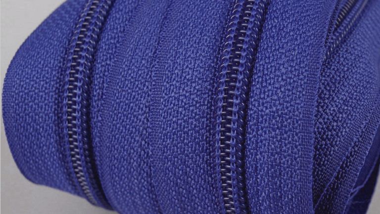 Metrážový zip spirálový 3mm královsky modrý 340