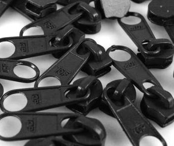 Jezdec k zipu 3mm tmavě šedý 312